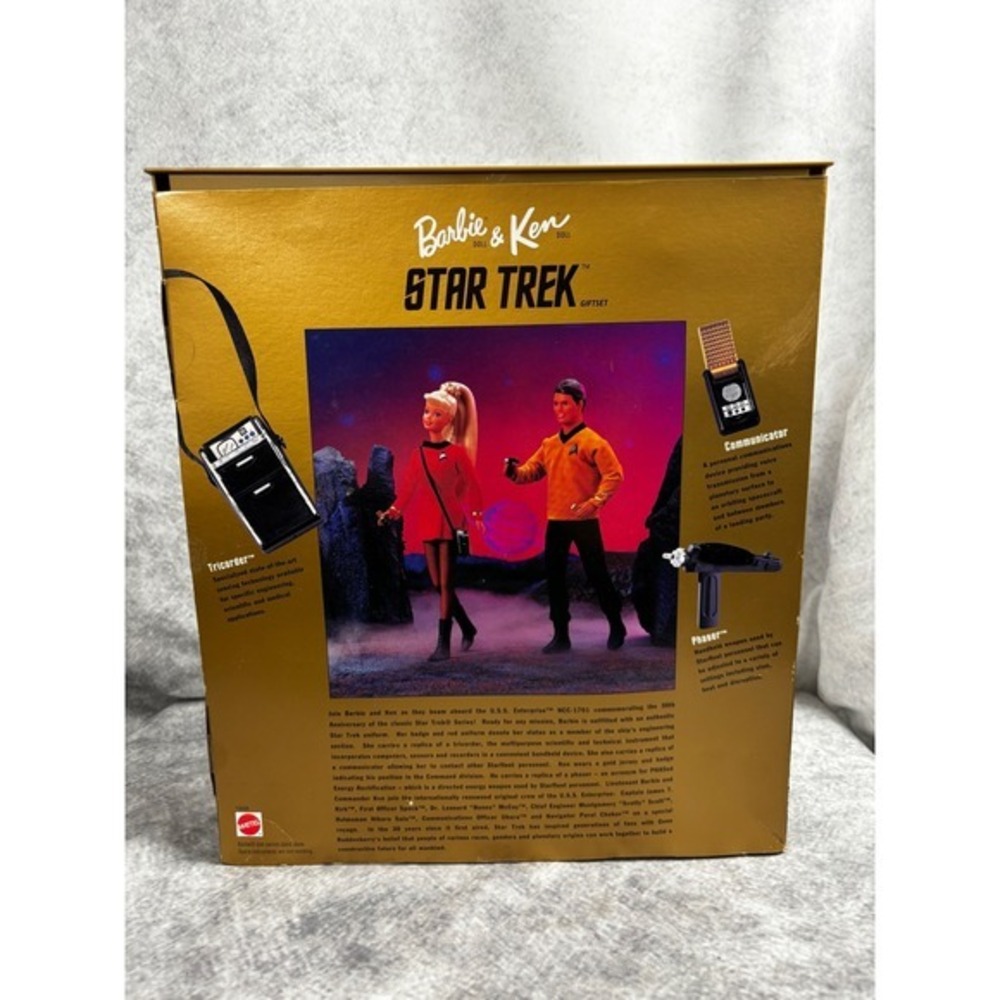 Star Trek Barbie & Ken Gift Set 1996 Mattel 30th Anniversary Collector Edition - Picture 2 of 14